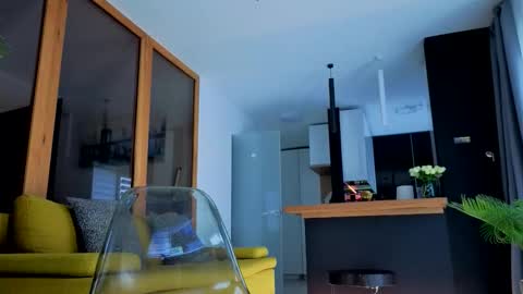 Snapshot of savagebaby21_ chatting on November 29, 12:30 pm Wild influence online show from November 29, 12:30 pm