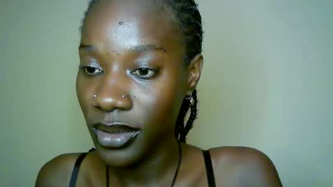savagetonguee online show from April 20, 8:43 pm