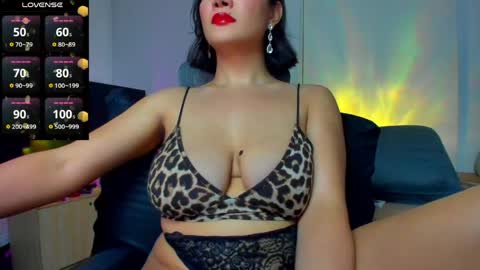 savanna13 online show from June 8, 7:31 am