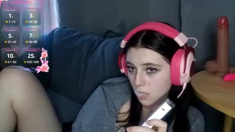 Snapshot of savannasotos chatting on October 16, 3:46 pm Sophie online show from October 16, 3:46 pm