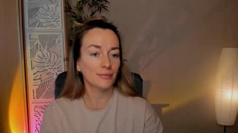 save the qween online show from February 21, 6:36 am