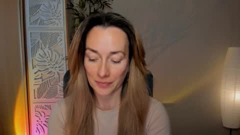 save the qween online show from March 2, 7:15 am