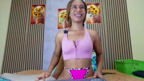 Snapshot of savory_pussy18 chatting on June 18, 12:20 pm savory_pussy18 online show from June 18, 12:20 pm
