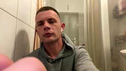 Snapshot of sawa08051989 chatting on October 12, 1:26 am chamomile online show from October 12, 1:26 am