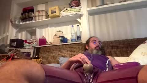 saxonialatexdude online show from November 11, 10:48 am