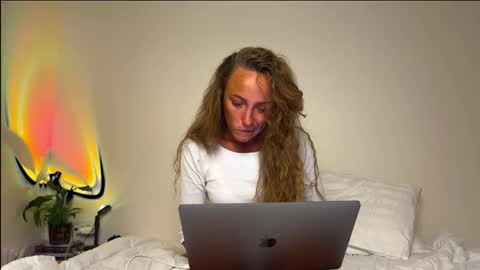 Snapshot of say_loveyou chatting on September 16, 7:26 pm say_loveyou online show from September 16, 7:26 pm