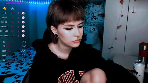 Snapshot of say_mary chatting on February 27, 2:43 pm pronoun she. name Mary. age 21. online show from February 27, 2:43 pm