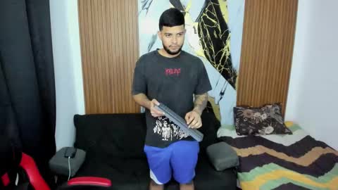 Snapshot of say_tony chatting on December 4, 5:28 am say_tony online show from December 4, 5:28 am