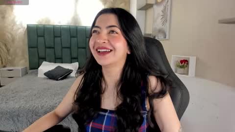 Saya Amaretto  online show from March 9, 9:30 pm