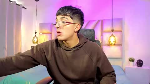 Sayron online show from December 2, 11:48 am