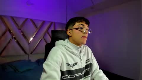 Sayron online show from December 3, 11:41 am