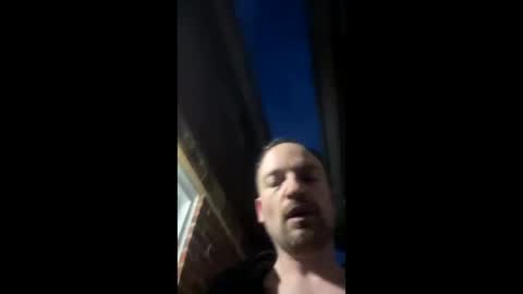 Snapshot of saz89 chatting on April 4, 7:22 pm saz 051 online show from April 4, 7:22 pm