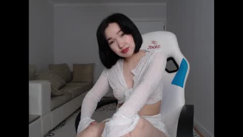 scamelia online show from March 18, 5:10 am