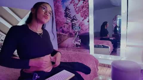 Snapshot of scarleett_ebony chatting on November 6, 7:48 pm scarleett_ebony online show from November 6, 7:48 pm