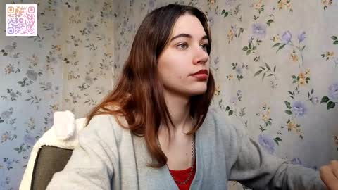 Snapshot of scarlet1flowers chatting on November 3, 9:21 am Kira online show from November 3, 9:21 am