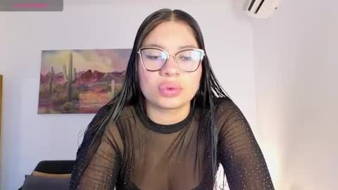 scarlet__15 online show from April 25, 12:08 pm