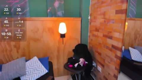 Scarlet Edwars online show from November 15, 12:02 pm