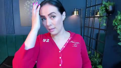 Snapshot of scarlet_edwars chatting on July 5, 12:12 pm Scarlet Edwars online show from July 5, 12:12 pm