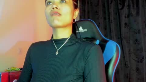 scarlet taylor kennedy online show from November 11, 8:09 pm