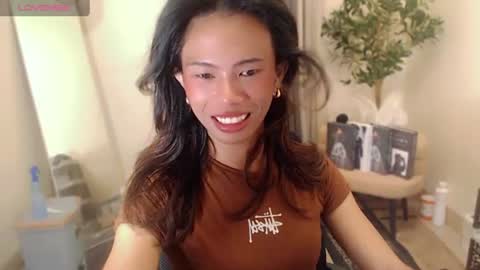 Snapshot of scarlet_kisses chatting on July 18, 12:31 pm Scarlet online show from July 18, 12:31 pm
