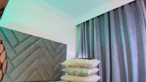 scarlet_queen7 online show from April 14, 6:47 pm