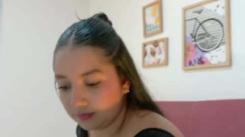 scarlet_queen7 online show from May 28, 4:15 pm