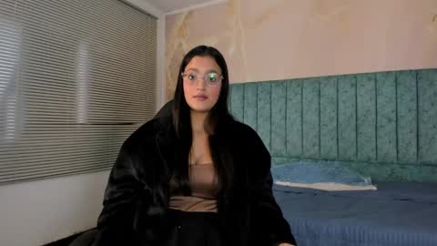 Snapshot of scarlet_rose__ chatting on February 23, 1:53 pm Scarlet online show from February 23, 1:53 pm