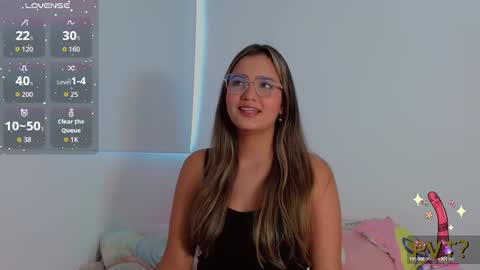 Snapshot of scarlet_rose__ chatting on October 17, 8:44 pm Scarlet online show from October 17, 8:44 pm