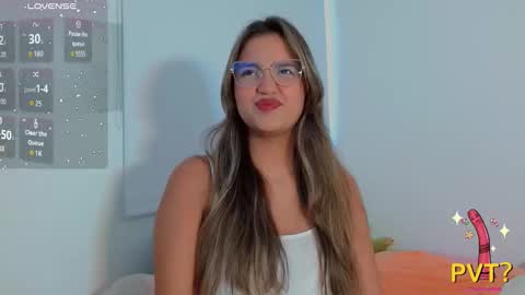 Snapshot of scarlet_rose__ chatting on November 6, 9:15 pm Scarlet online show from November 6, 9:15 pm