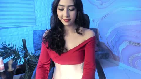 Snapshot of scarlet_villamizar chatting on February 8, 3:52 am SCARLET online show from February 8, 3:52 am