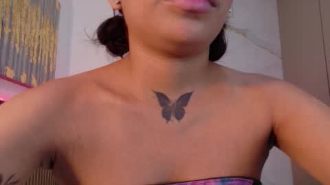 scarlet_vixen_ online show from March 1, 2:46 am