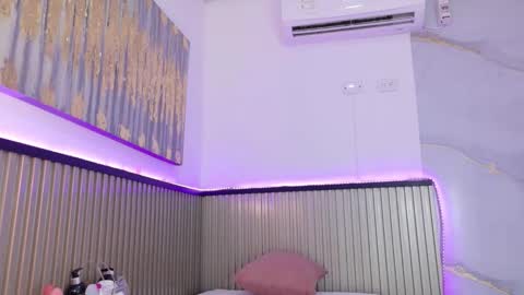 scarlet_vixen_ online show from March 7, 2:25 pm