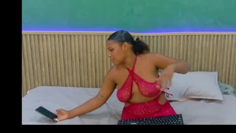 scarlet_xx online show from May 19, 7:42 pm