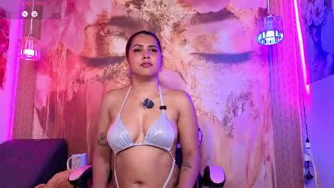 Snapshot of scarletbaker__ chatting on July 23, 11:57 pm Scarlet online show from July 23, 11:57 pm