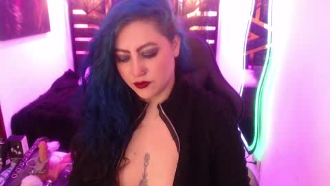 Scarleth online show from May 18, 4:07 am