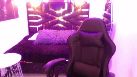 Scarleth online show from May 19, 3:02 am
