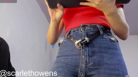 Snapshot of scarleth_owens1 chatting on December 15, 4:17 am online show from December 15, 4:17 am