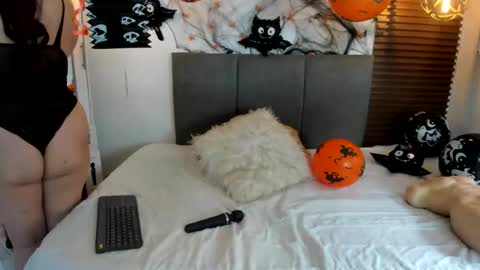 scarleth online show from October 21, 4:08 pm