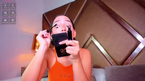 Snapshot of scarlethcollins_ chatting on June 7, 12:09 pm Scarleth online show from June 7, 12:09 pm