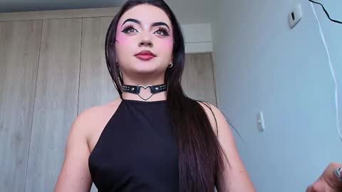 Scarlet online show from February 20, 6:19 pm