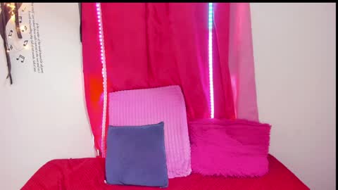 scarlett online show from May 11, 2:45 pm