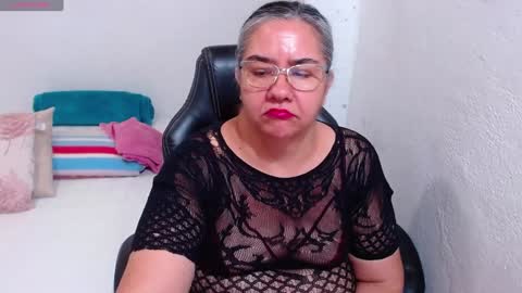 Snapshot of scarlett_duboi1 chatting on January 12, 4:21 am Scarlett online show from January 12, 4:21 am