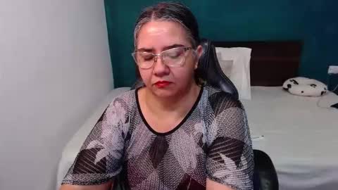 Snapshot of scarlett_duboi1 chatting on November 15, 1:14 am Scarlett online show from November 15, 1:14 am