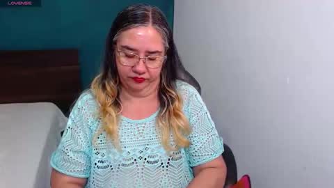 Snapshot of scarlett_duboi1 chatting on November 29, 12:24 am Scarlett online show from November 29, 12:24 am