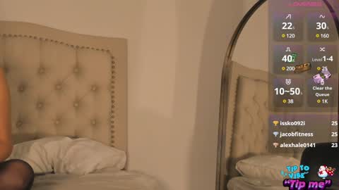 Snapshot of scarlett_grand chatting on December 23, 3:29 am Scarlett Grand online show from December 23, 3:29 am