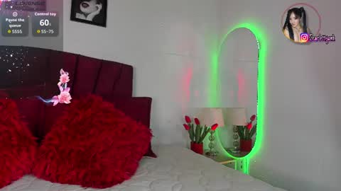 Snapshot of scarlett_jank chatting on July 10, 7:49 pm scarlett_jank online show from July 10, 7:49 pm