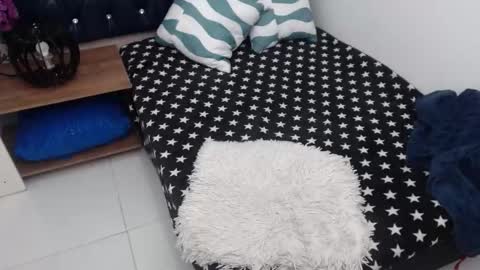 Snapshot of scarlett_keaton chatting on December 14, 6:41 am scarlett_keaton online show from December 14, 6:41 am