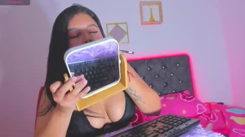 Snapshot of scarlett_monn chatting on September 17, 3:08 am Scarlett online show from September 17, 3:08 am