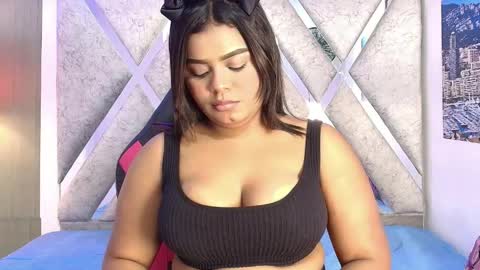 Snapshot of scarlett_moon7 chatting on June 3, 1:36 pm SCARLET online show from June 3, 1:36 pm