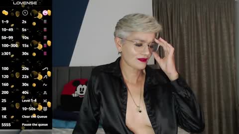 Snapshot of scarlett_paris chatting on January 27, 11:43 pm Scarlett online show from January 27, 11:43 pm